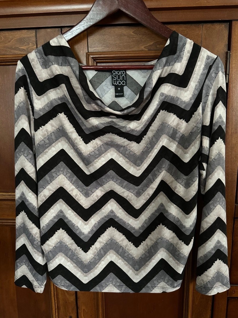Clara Sunwoo Black Gray Chevron Cowl Neck Ruch Side Long Sleeves Top Size M NWOT